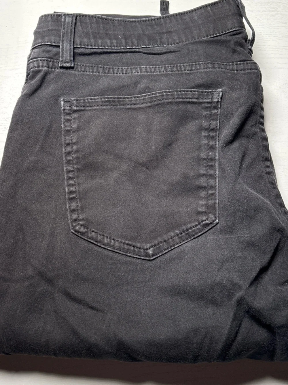 Uniqlo Men's Black Jeans - Classic Straight Fit